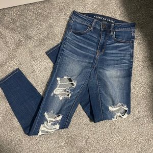 Hi-rise American eagle ripped jeggings